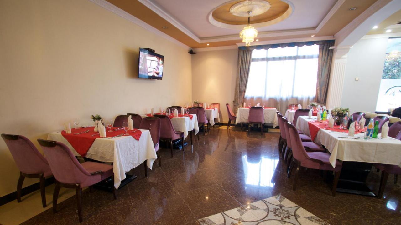 Hera Addis Hotel מראה חיצוני תמונה